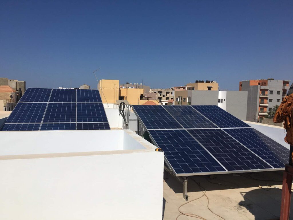 Instalation de panneaux solaires aux sénégal